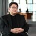 HYBE’s Bang Si-hyuk Spends Nearly 14 Hours Questioned Over IPO Allegations — But Says Nothing